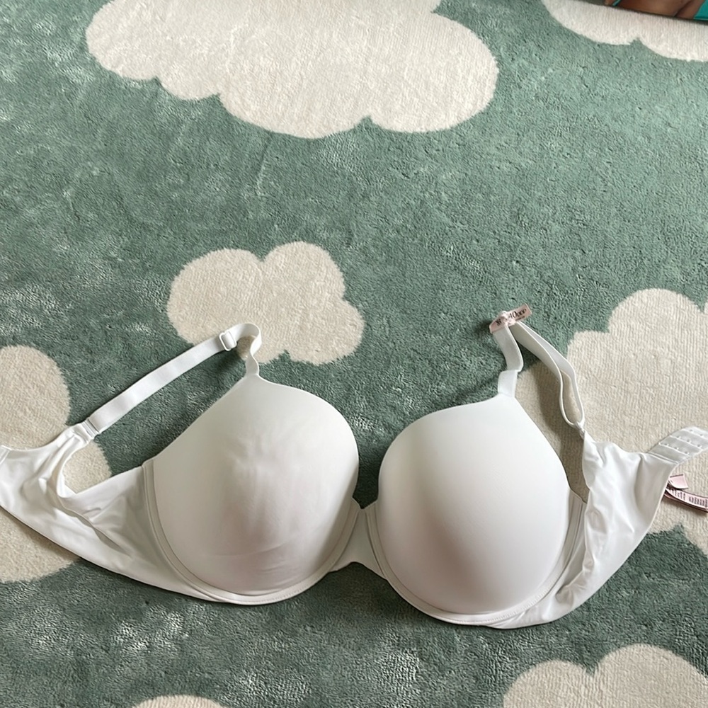 Victoria secrets push up bra 40DDD